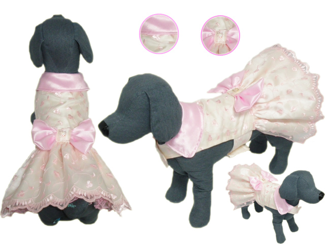 犬服【Emma Rose design】Heart Strings Pink Embroidered Organza Couture Dog Dress